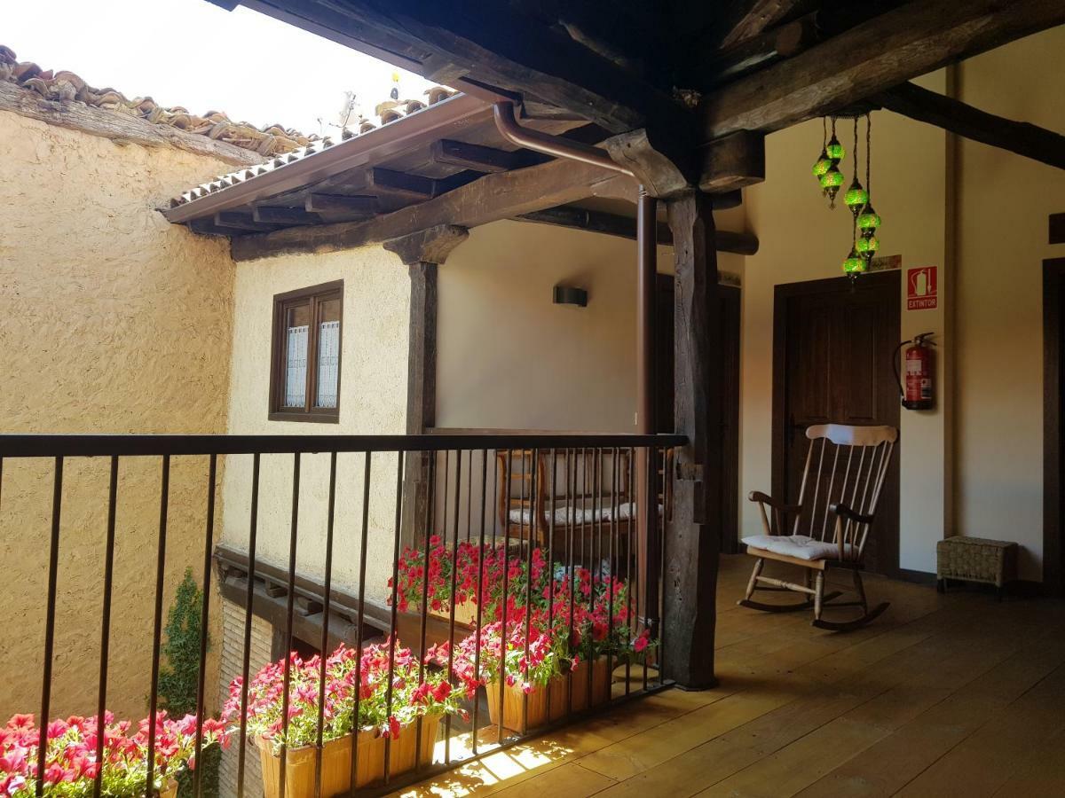 Albergue El Encanto Villares de Orbigo Extérieur photo